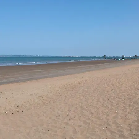 Maison Avec Piscine A 200m De La Сasa de vacaciones *