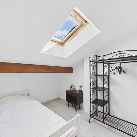 Maison Avec Piscine A 200m De La *