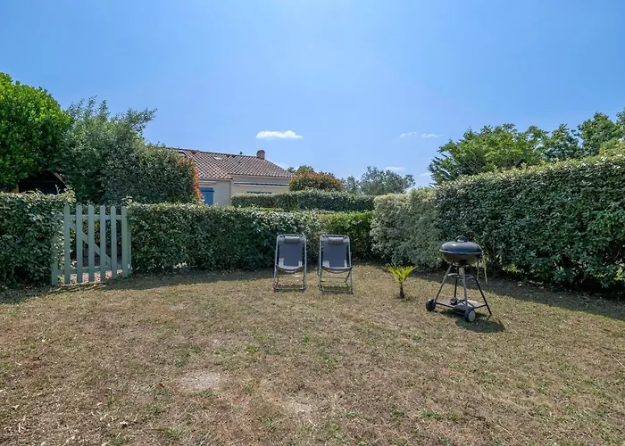 Maison Avec Piscine A 200m De La Feriehus Saint-Michel-Chef-Chef
