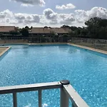 Σπίτι διακοπών Maison Avec Piscine A 200m De La *
